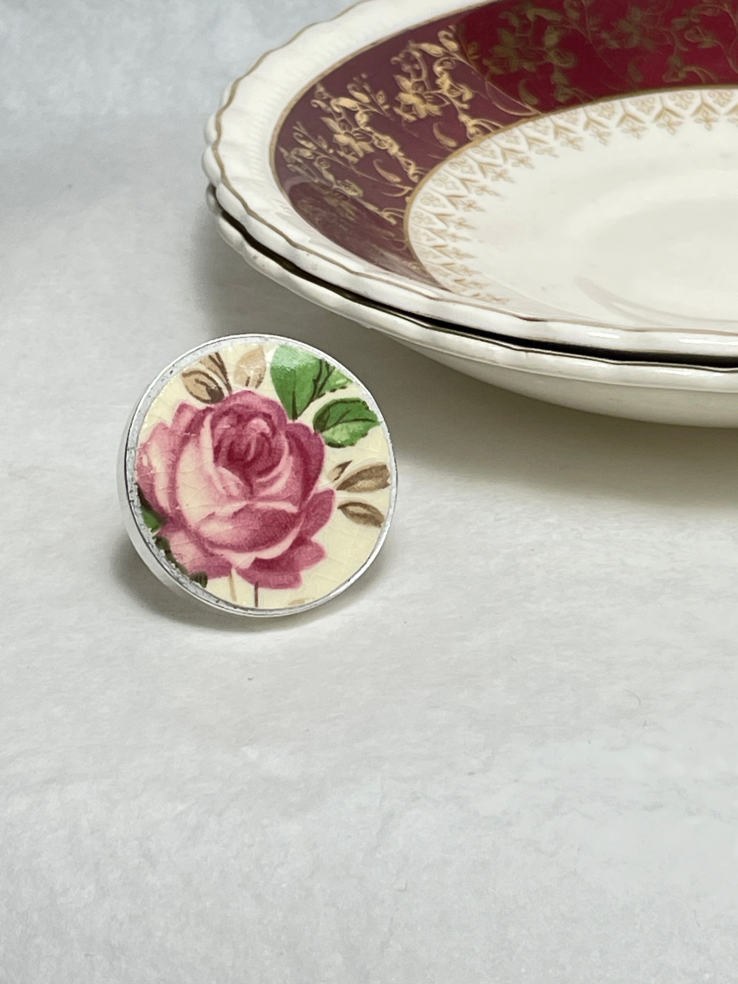 J&G Meakin, 'Rose plate" large round vintage china ring