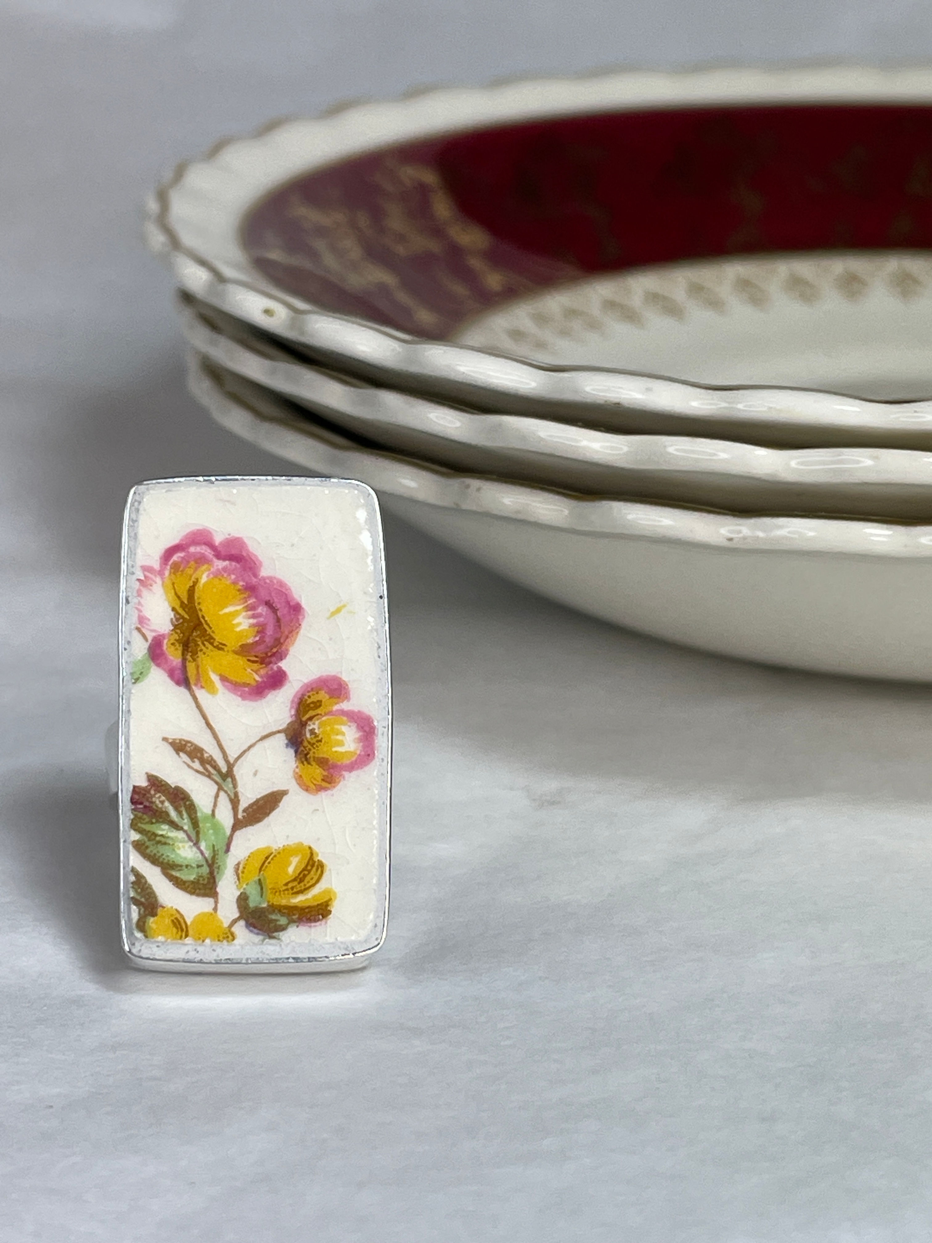 roses rectangle flower ring of vintage china
