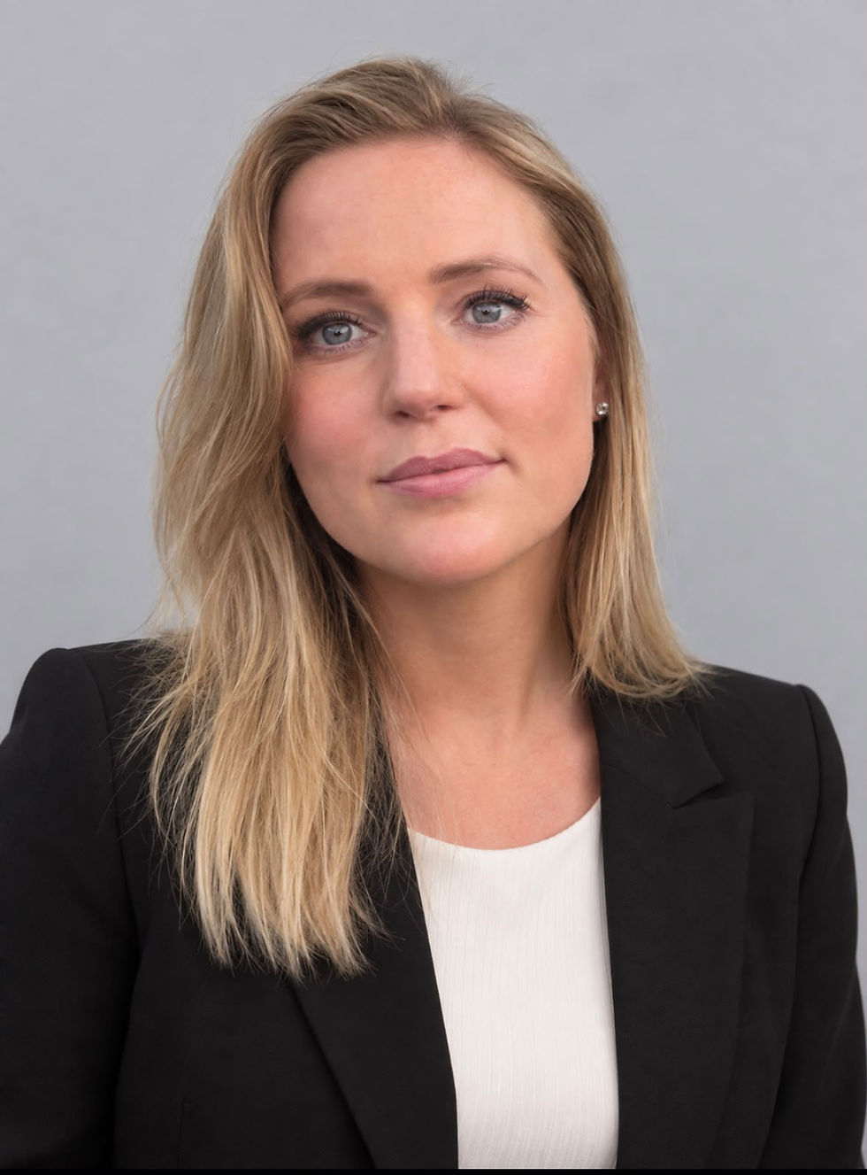 Jessica May Jones- Profile Photo.JPG