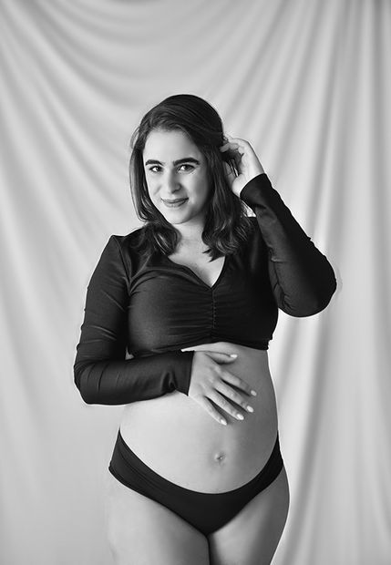 צלמת מתמחה בצילום תמונות הריון במרכז