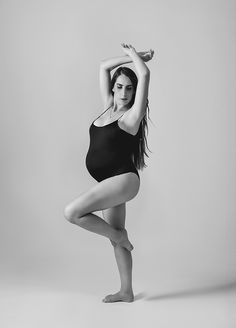 צלמת הריון סטודיו לצילומי הריון