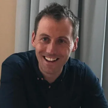 Writer: Tom O'Connor