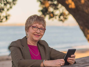 Interview: Helen Ellis talks about Being a Distance Grandchild: A Book for All Generations