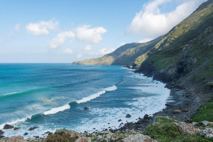 The black sand beach of Teixidelo
