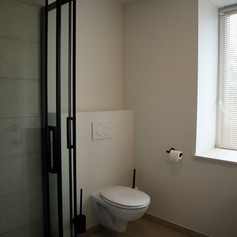 douche-italienne-WC-domaine-des-hayons-florenville