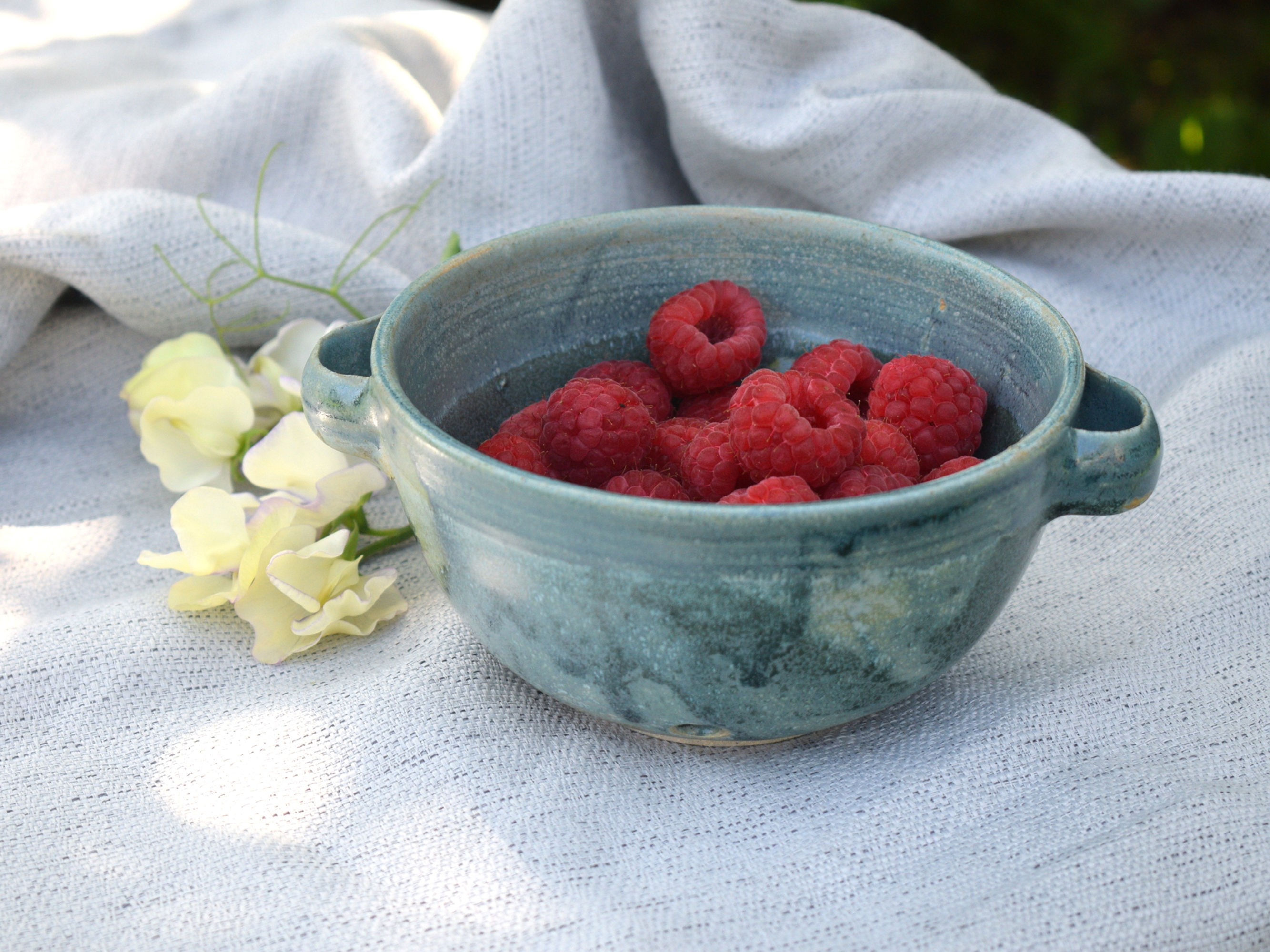 Ceramic Berry Bowl
