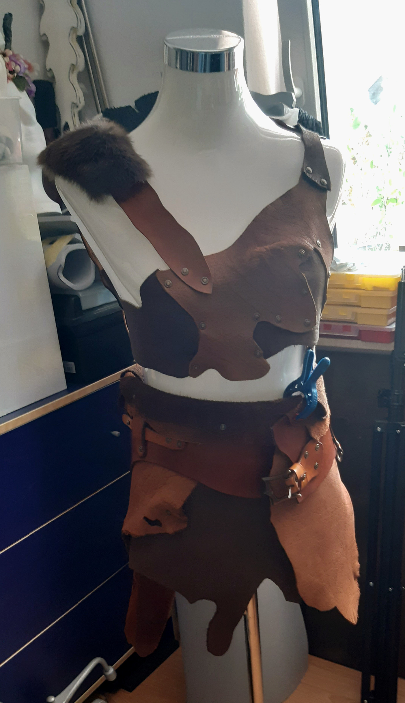 Lederbekleidung, Auch weichere Bekleidung in rustikalen Stilen können wir herstellen.
