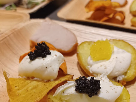 Potato Crisps, Crème Fraîche, & Caviar #MoviesandMunchies