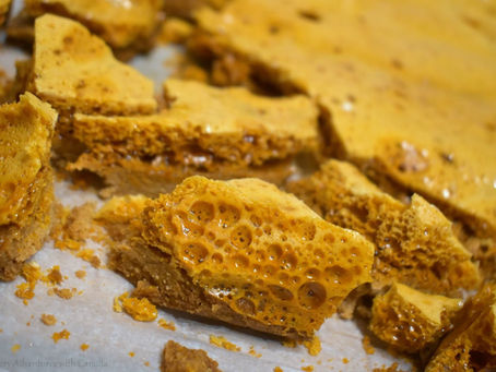 Salted Honeycomb Shortbread #FoodieReads