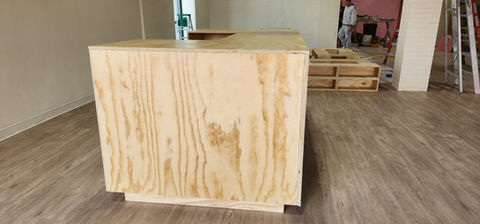 Retail checkout stand/cash wrap