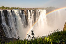 Vic Falls mit Regenbogen2.jpg