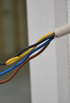 Cables eléctricos multicolores