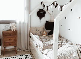 DANIELS BEDROOM