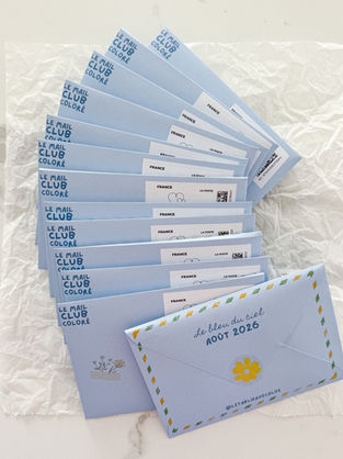 Mail Club d'août : le bleu du ciel 🩵☁️