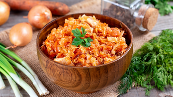 Kupus u rajčici s piletinom