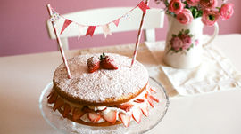 Protein Strawberry Cake