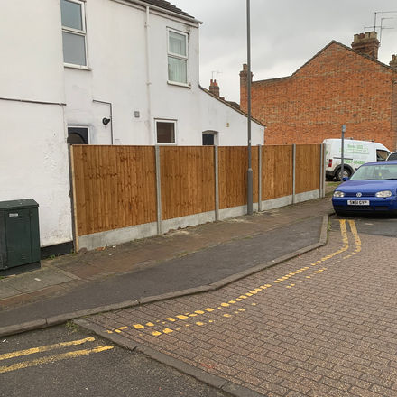 Replacement Closeboard Fencing & Posts - Aylesbury