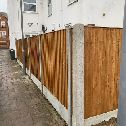 Replacement Closeboard Fencing & Posts - Aylesbury