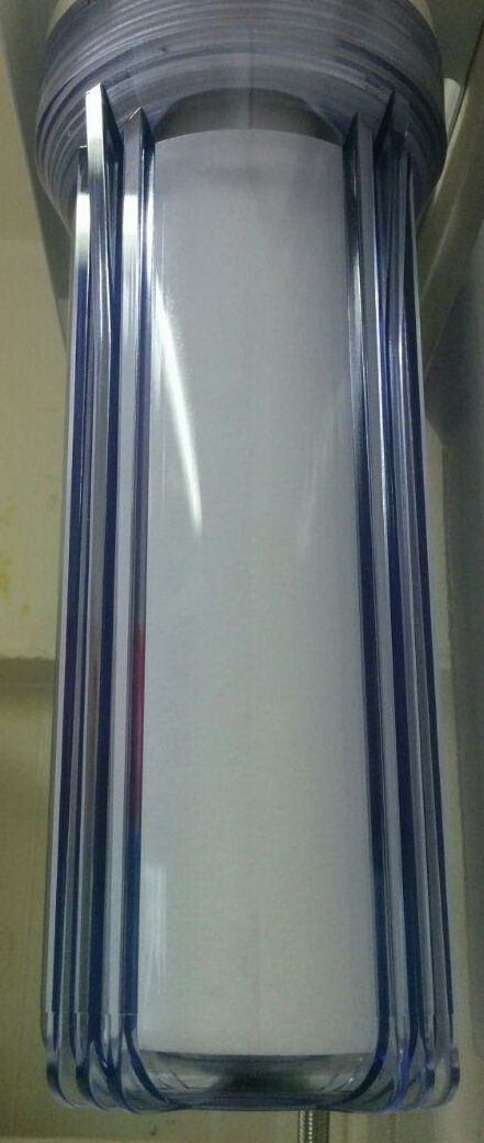 全新系統是全白的。