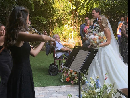 The Magic of Solo Violin: Why Couples Choose Live Music for Their Wedding Ceremony