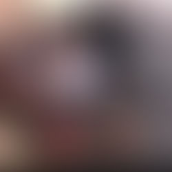 What’s with the bands and chains?