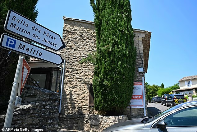 The bride and groom, 25, were reportedly leaving their car when they were ambushed by the attackers, who arrived in a golf cart