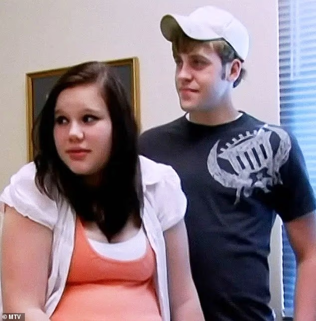 Purvis is seen in her episode of 16 And Pregnant which aired in July 2009