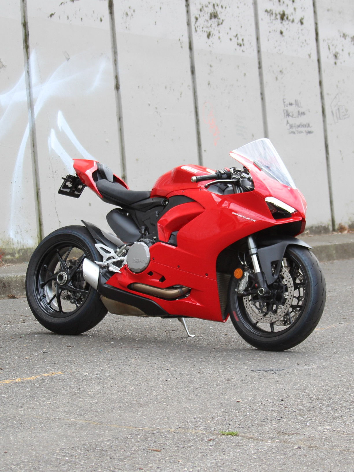 2024 Ducati Panigale V2