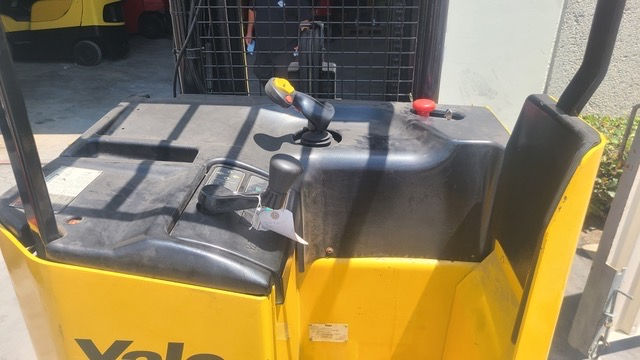Thumbnail: Yale Reach Truck - NR040AENS24TE091