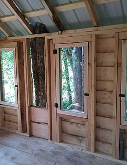 TREEHOUSEINTERIOR.jpg