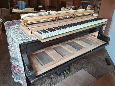 Regulación de pedales piano Rönisch 1925