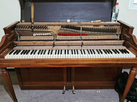 Afinación en La 440 hz piano Wurlitzer