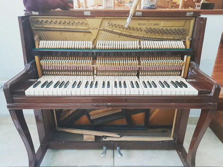 Afinación en La 440 hz piano Ashley