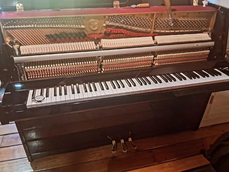 Afinación en La 440 hz piano Yamaha Ju109