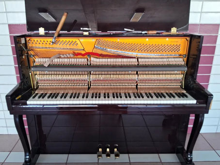 Afinación en La 440 hz piano Strauss & Sons de 2007