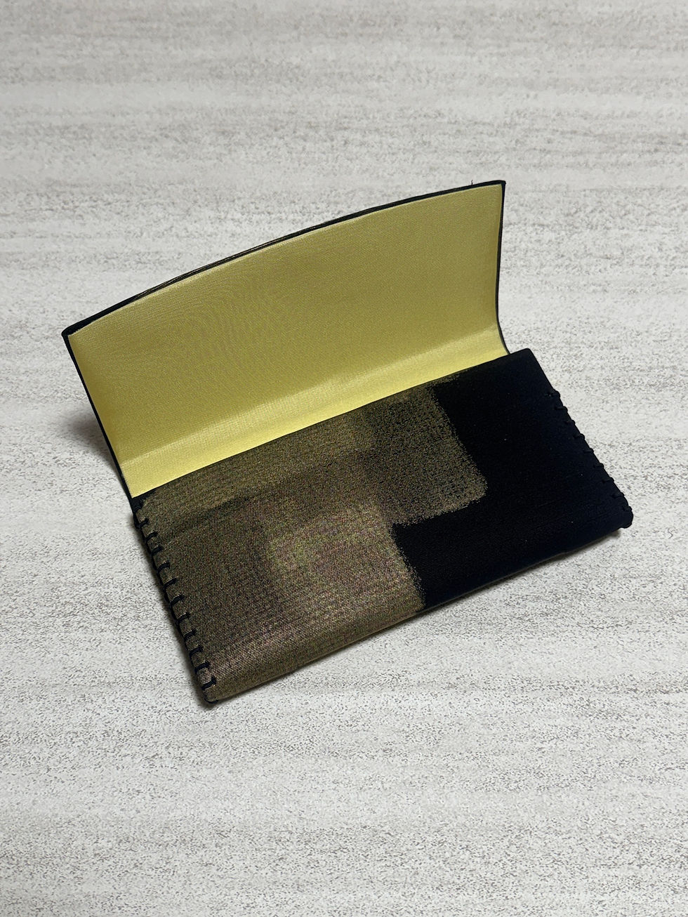 サムネイル： 懐紙入れ　箔市松　金箔