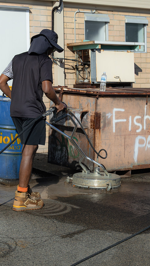 Pressure washing using surface cleaner tools
