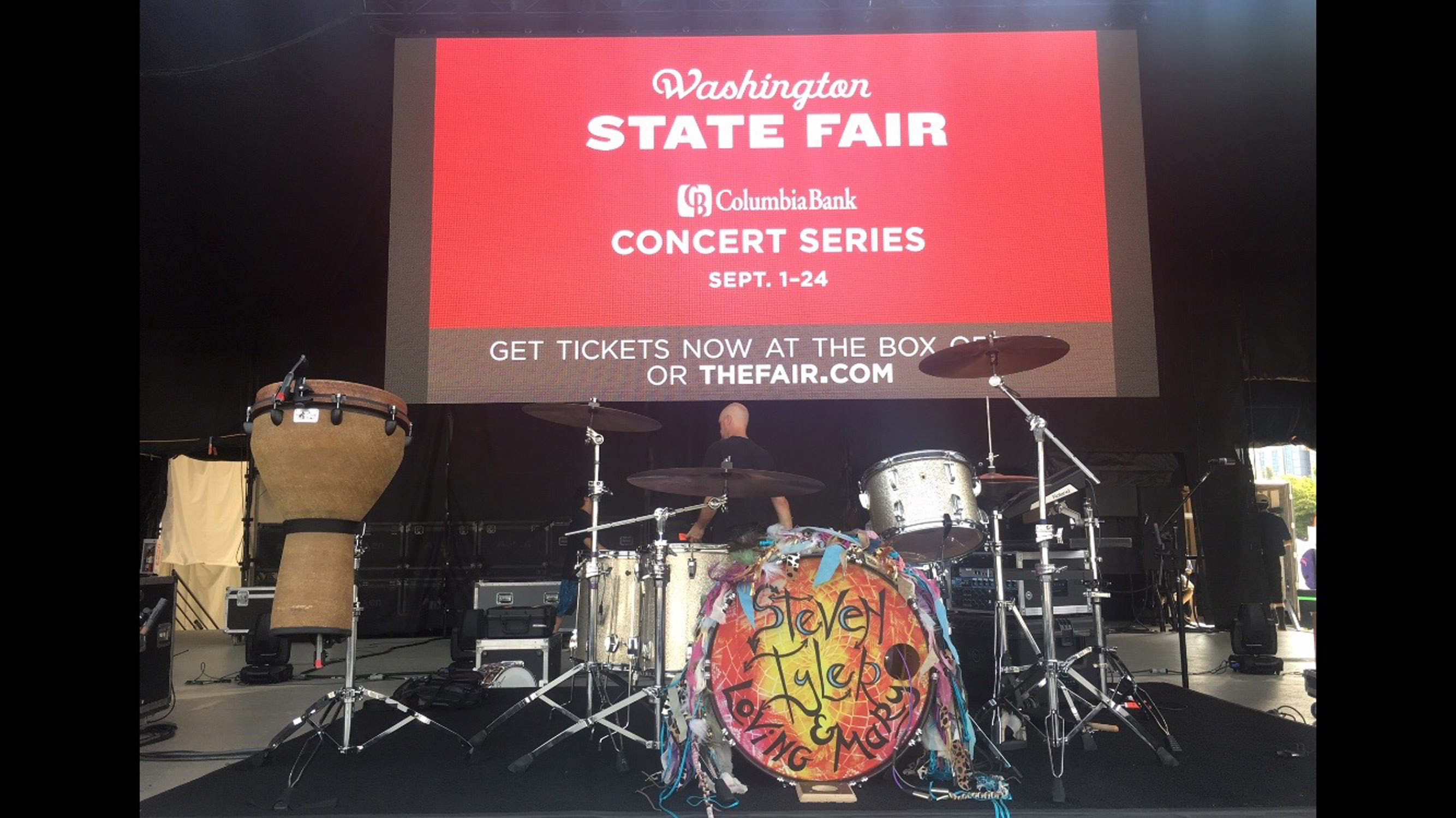 Steven Tyler LED video wall