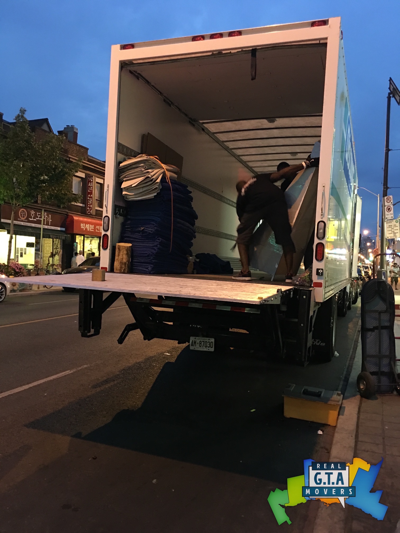 real gta movers GTA-MOVERS.COM _3841.jpg