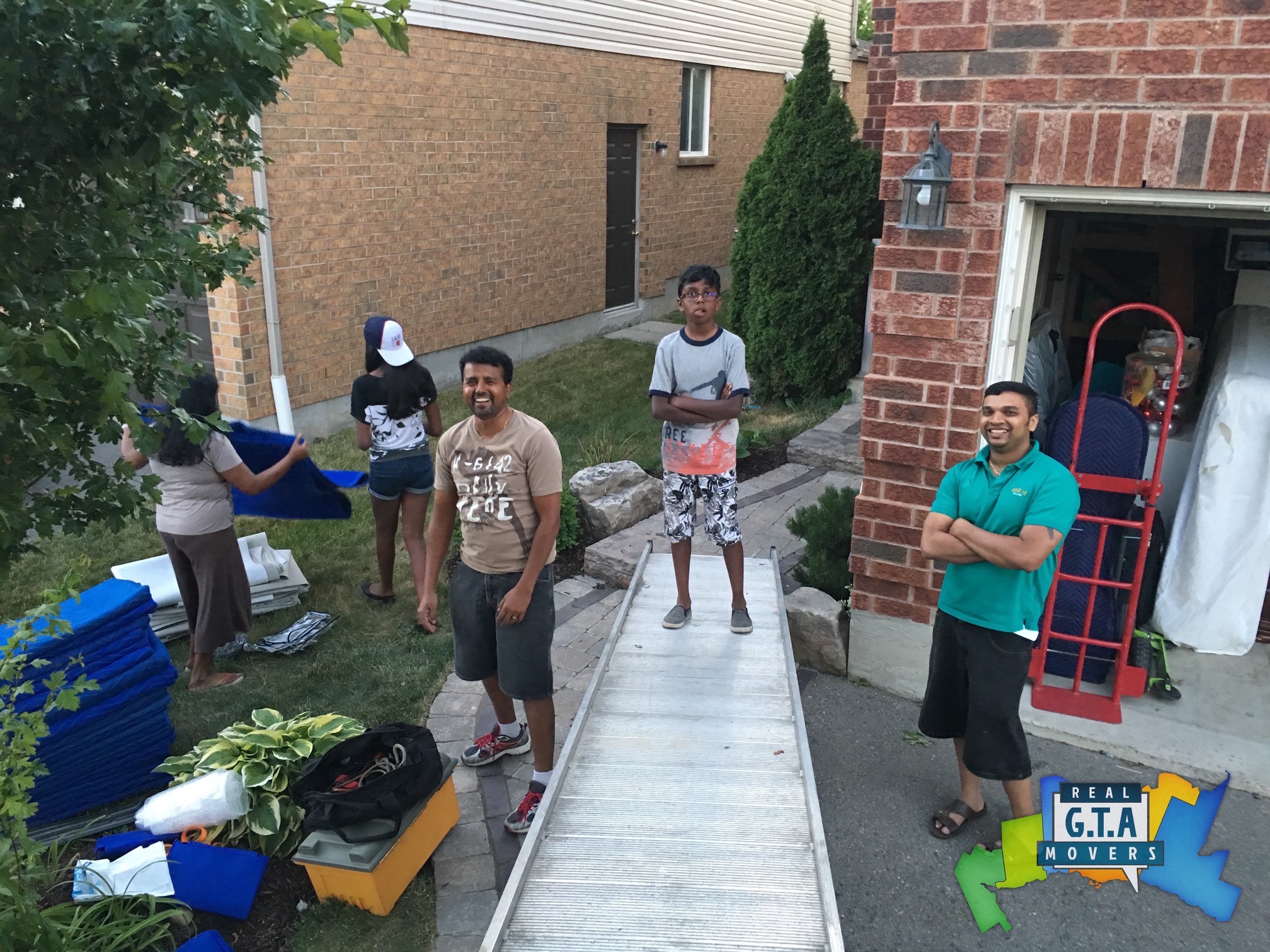 real gta movers GTA-MOVERS.COM _3664.jpg