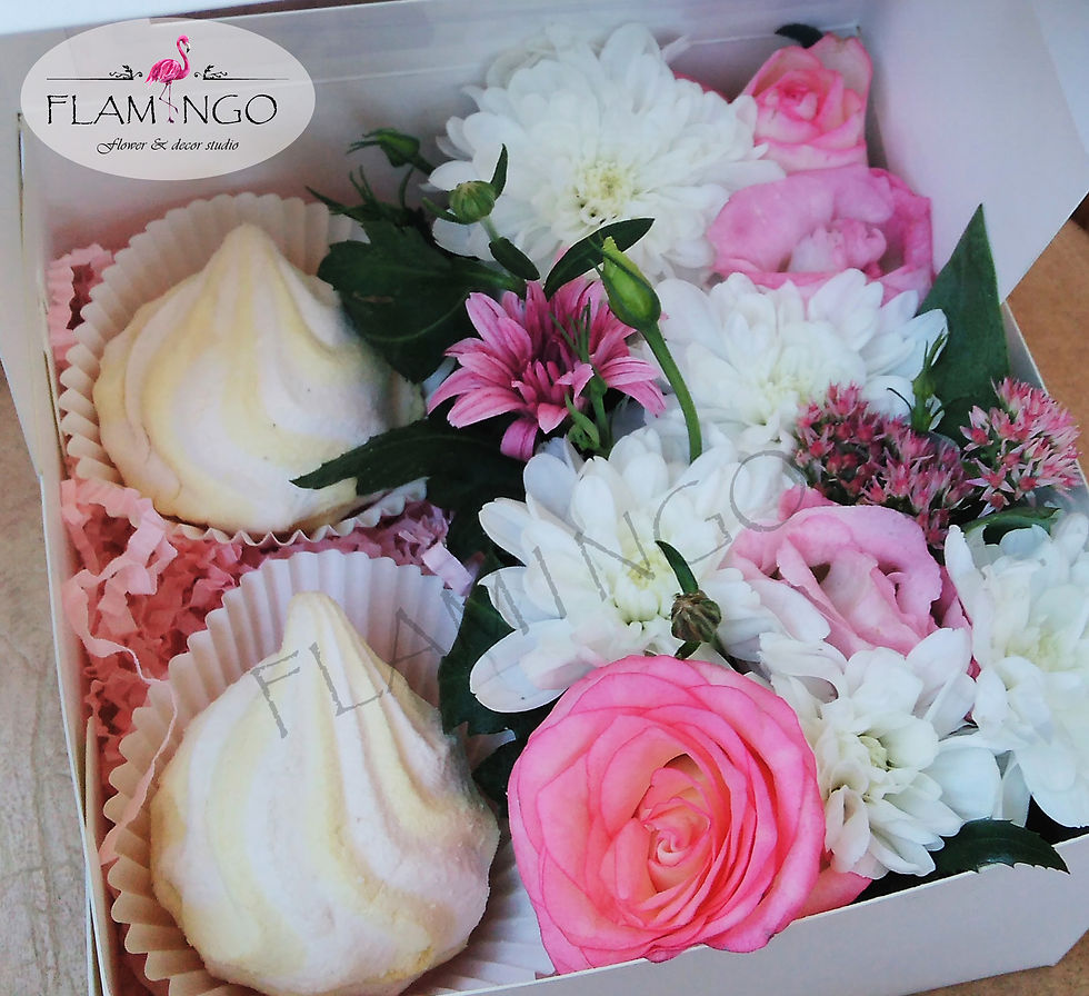 Flamingo flower box