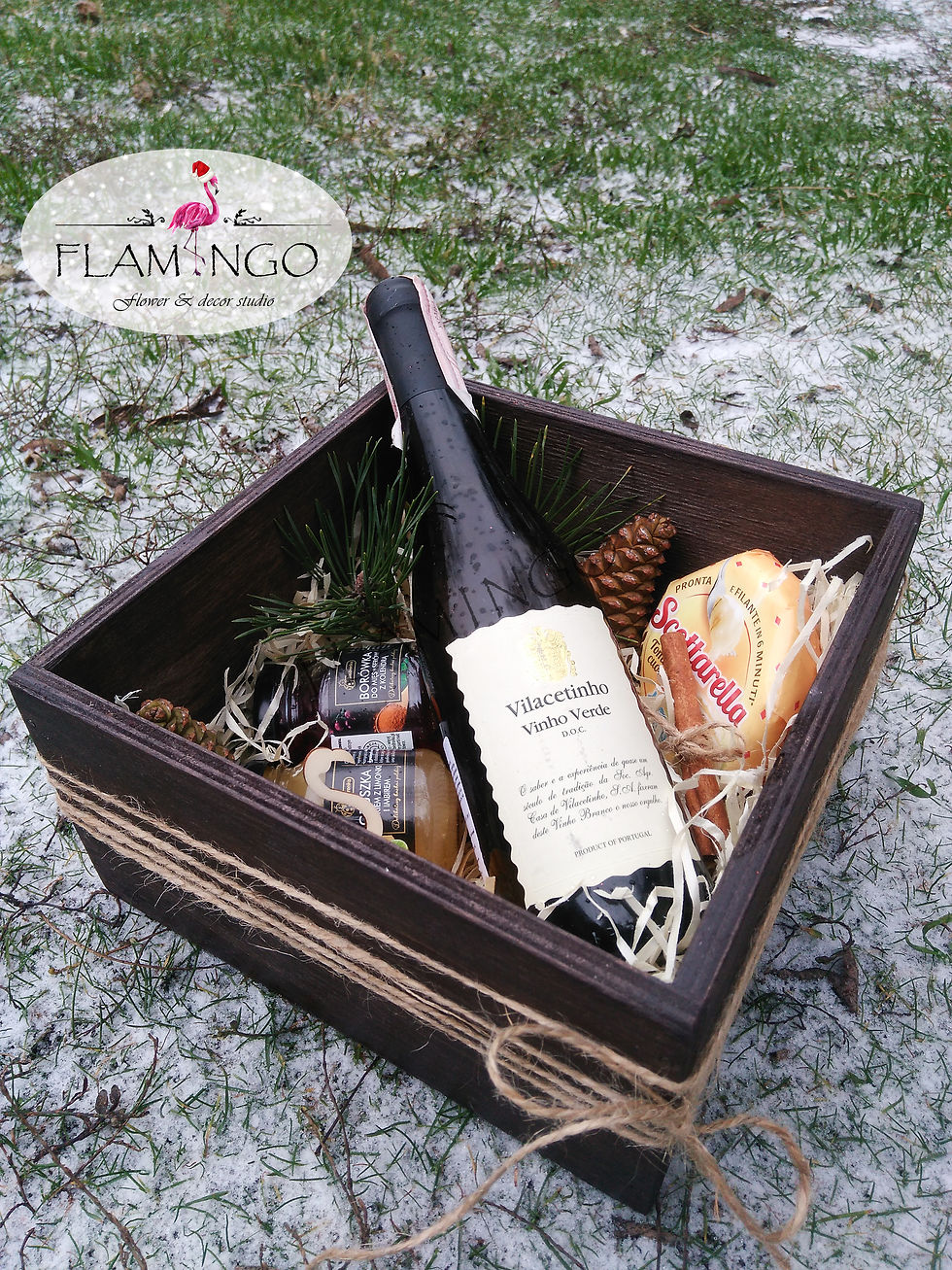 NewYearBox 2017/18 Flamingo studio