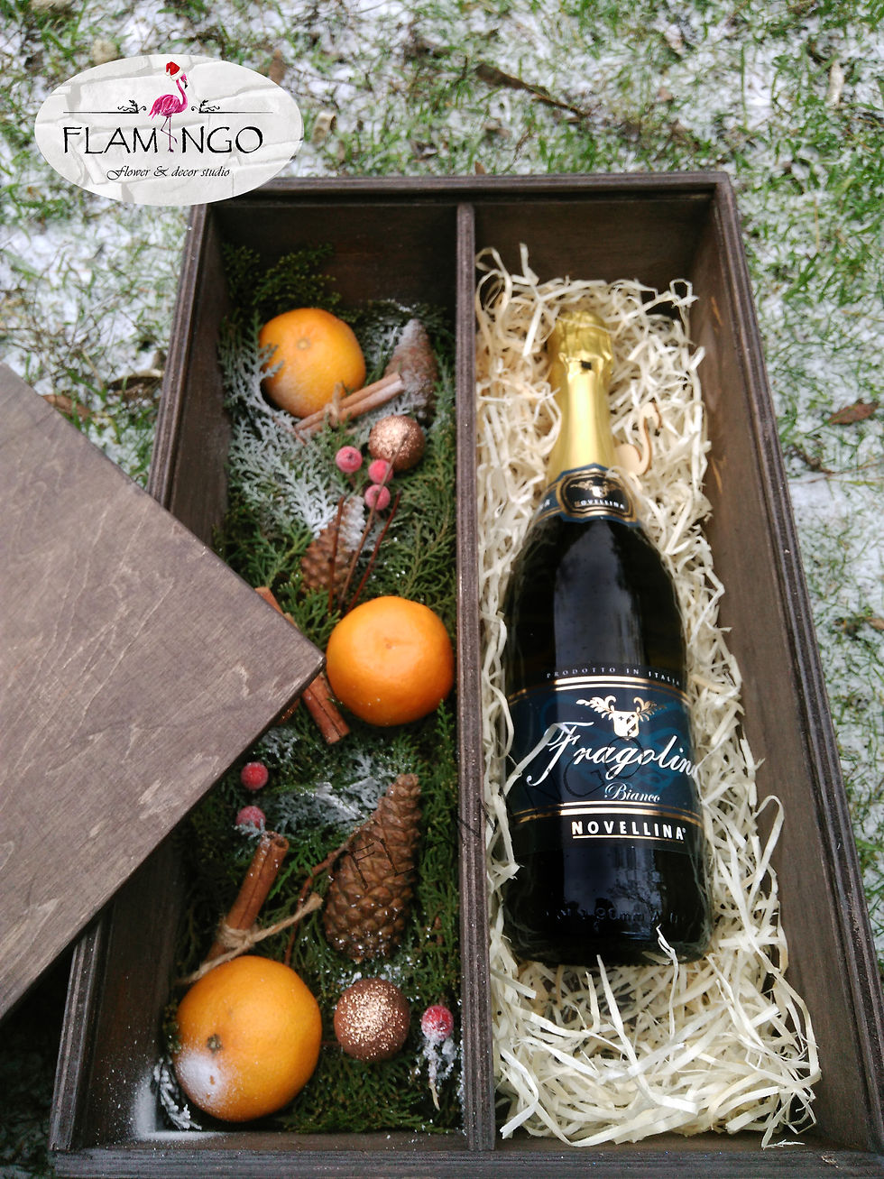 NewYearBox 2017/18 Flamingo studio