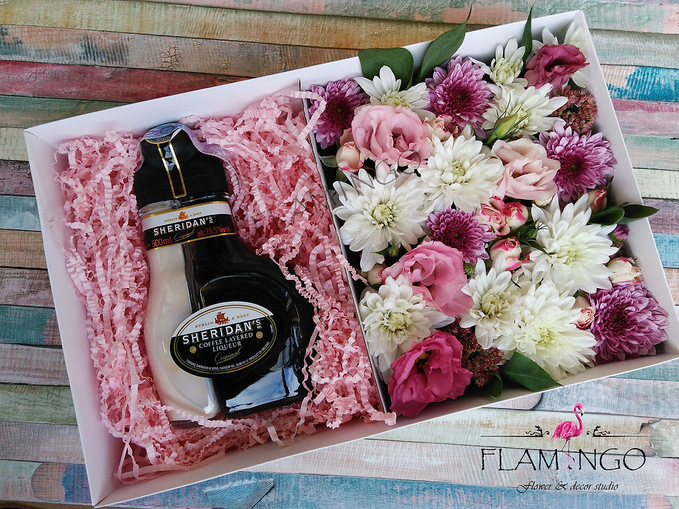 Flamingo flower box