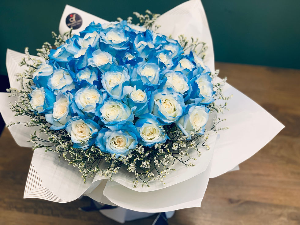 Thumbnail: Enchanted Blue Rose Bouquet