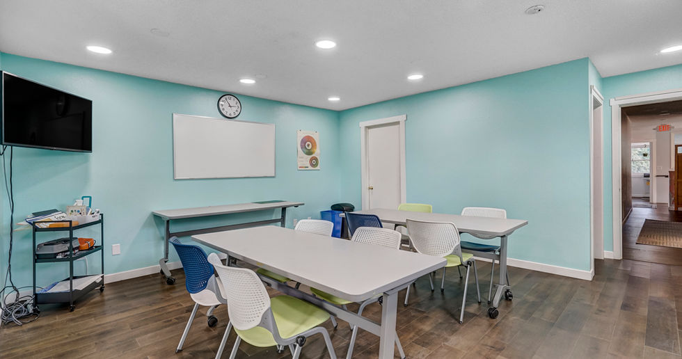 1902 E Boulder St (1)-23.jpg