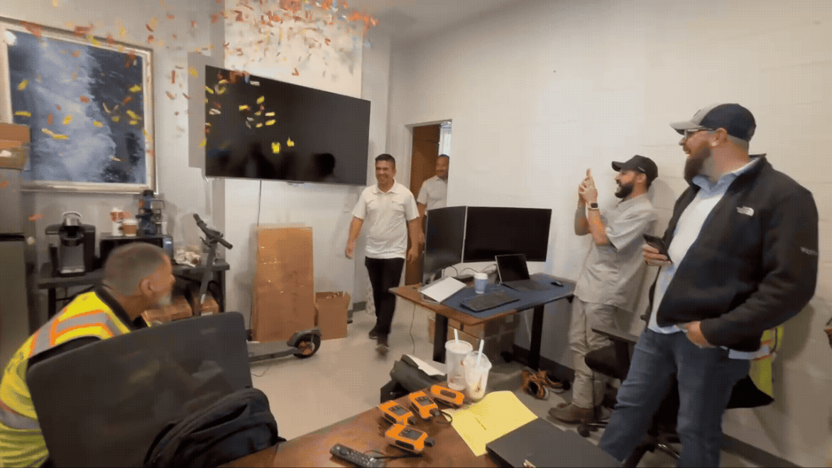 Juan Sebastian Sarria.gif