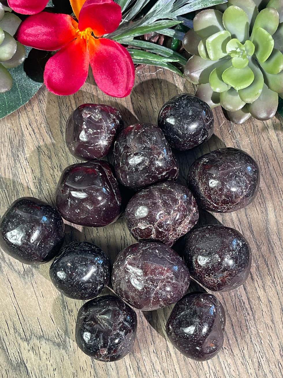 Tumbled Star Garnet in a pile