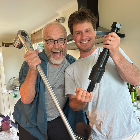 rob de boomhuttenbouwer en zelfbouwer