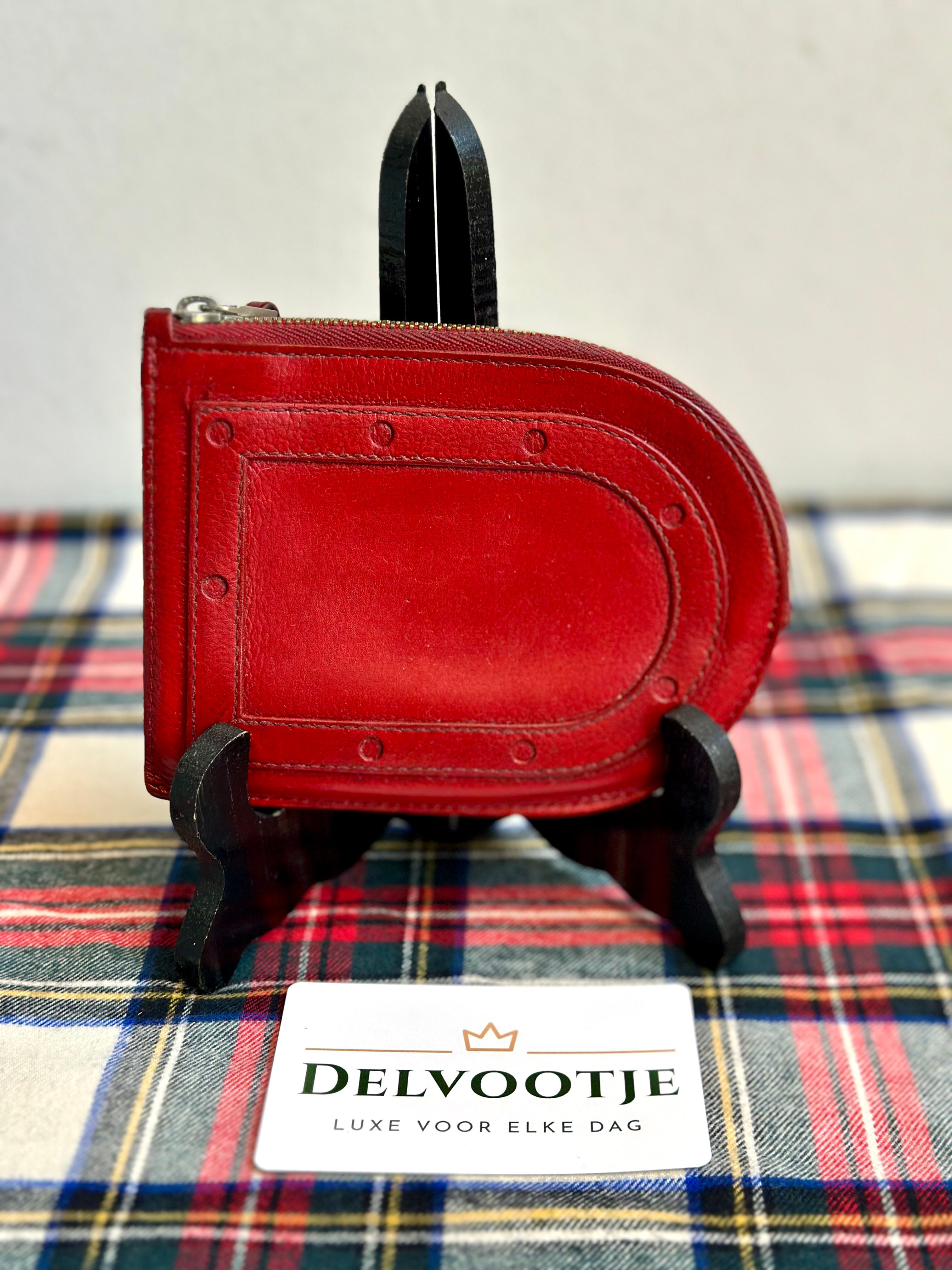 Delvaux D wallet
